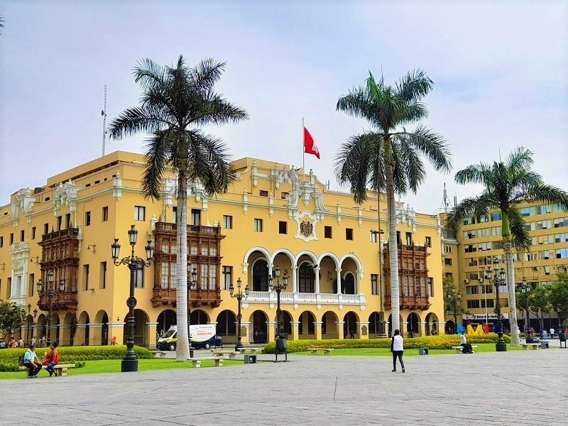 Lima center building
