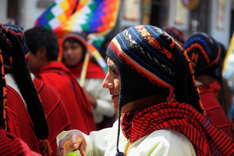 Man wearing a chullo