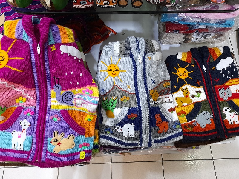 Sweaters with Peruvian embroideries